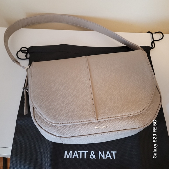 Purse - Picture 2 of 2